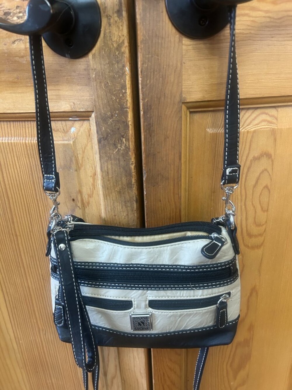 Amazing Stone Mountain Leather Handbag